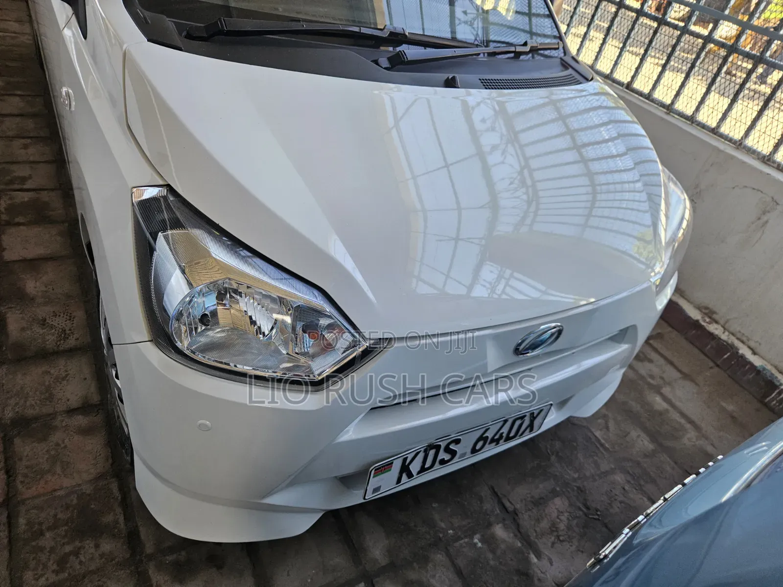 Daihatsu Mira 2018 White