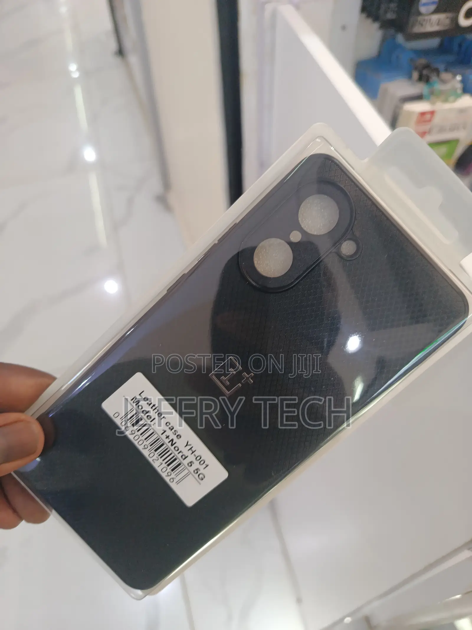This Is a Oneplus Nord 5 5g Leather Case in Black.