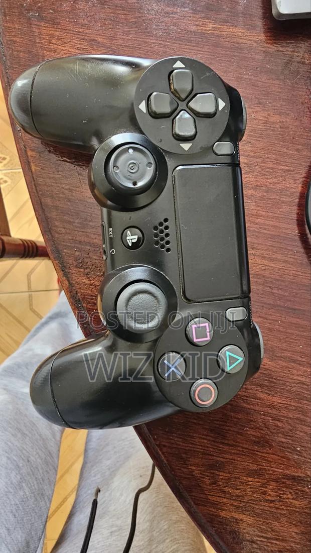 Ps 4 Controller - main view