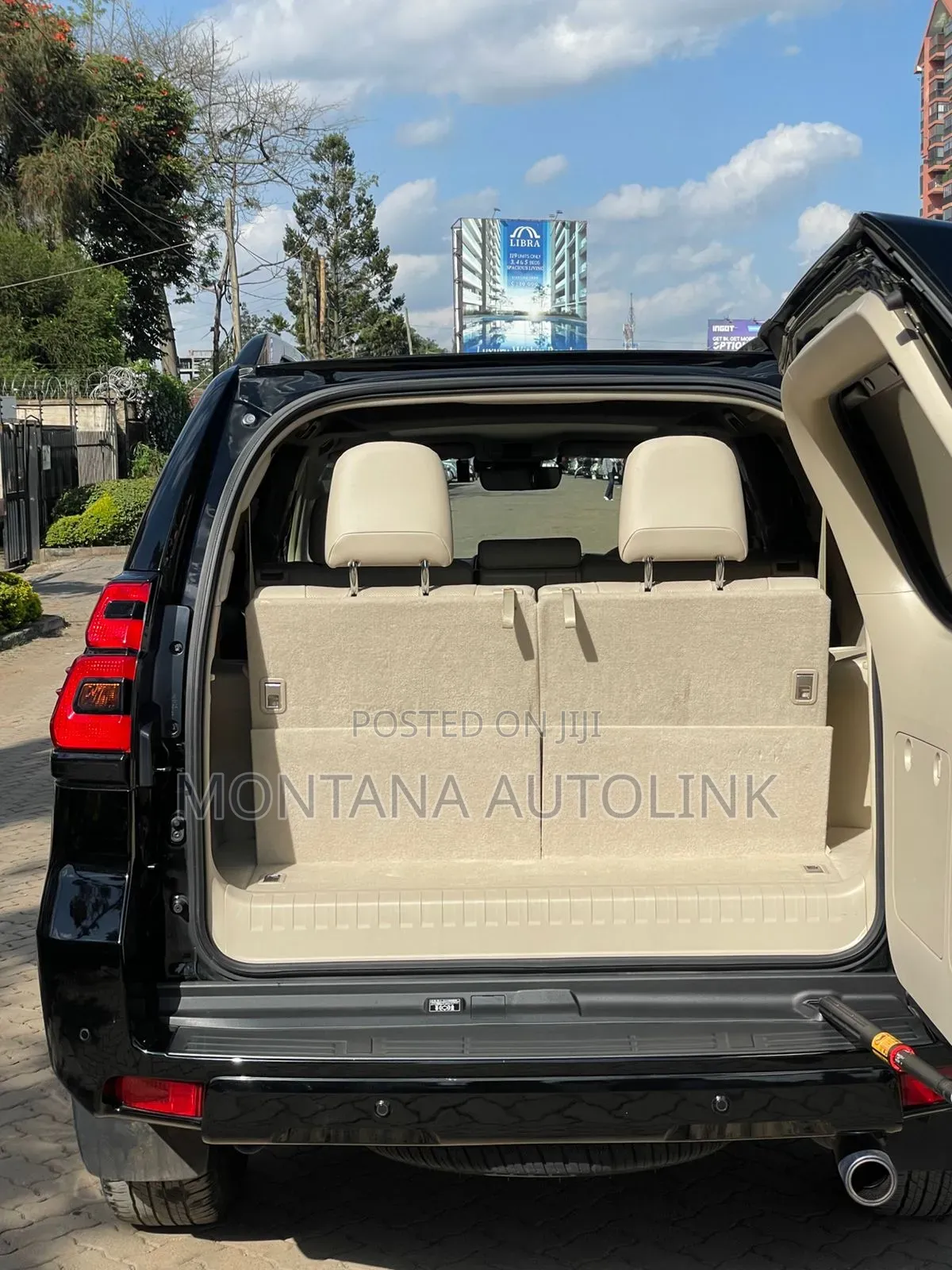 Toyota Land Cruiser Prado 2.7 2022 Black