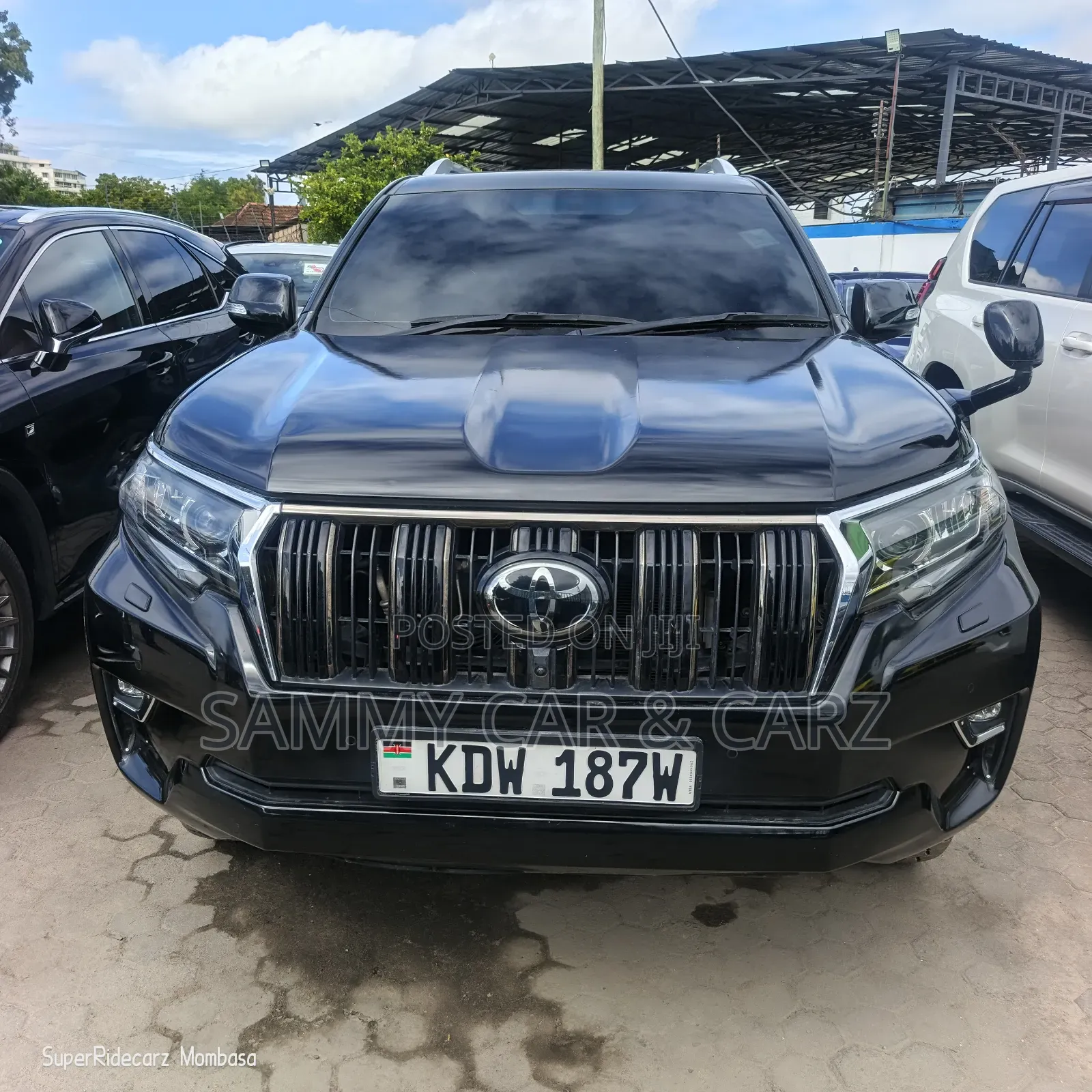 Toyota Land Cruiser Prado 2.8 2022 Black