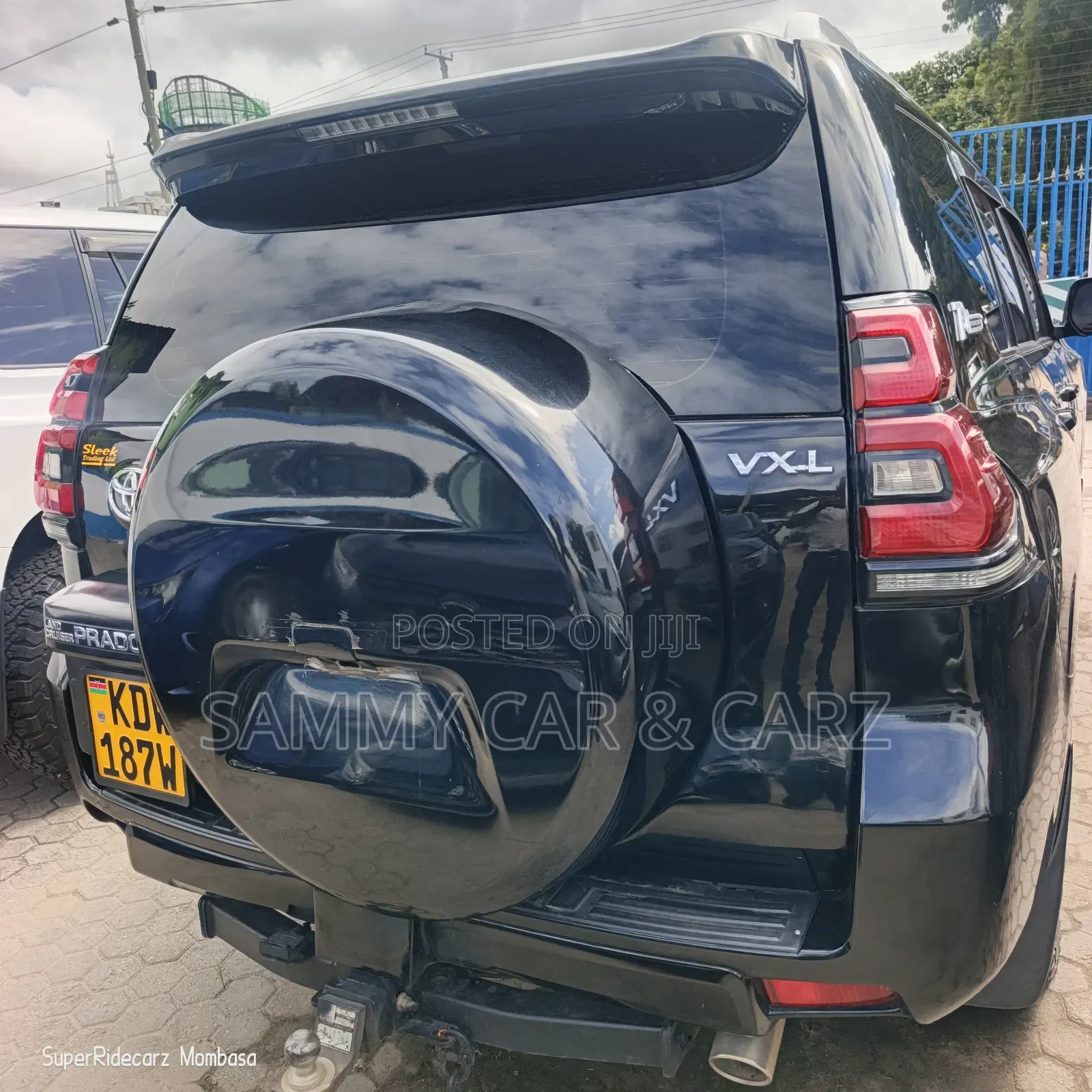 Toyota Land Cruiser Prado 2.8 2022 Black