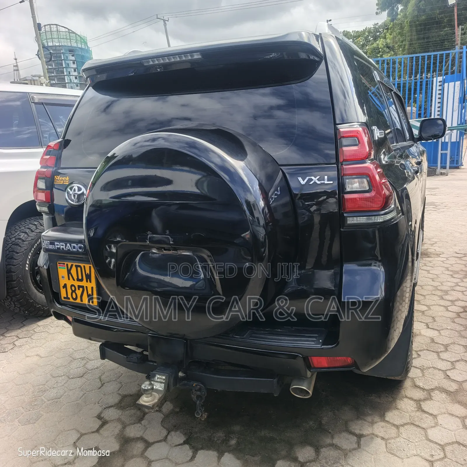 Toyota Land Cruiser Prado 2.8 2022 Black