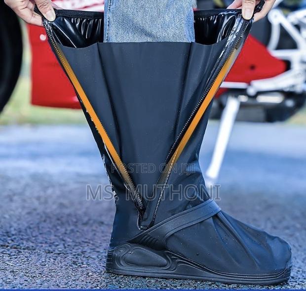 A Pair Waterproof Shoes Cover