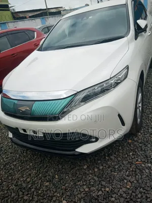 Toyota Harrier 2018 White