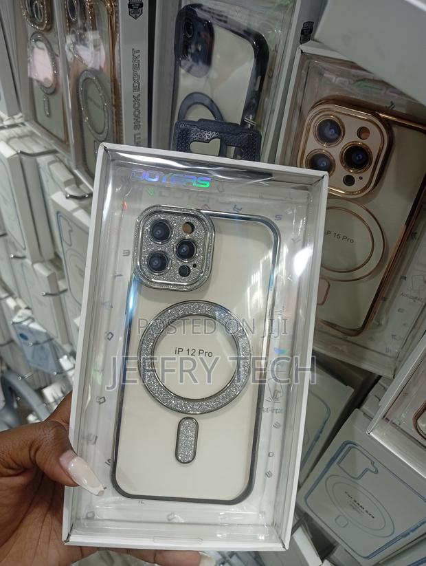 iPhone 12 Pro Silver Glitter-Encrusted Cover - main view
