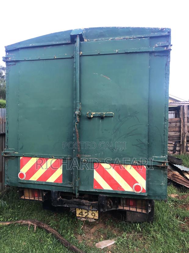 Mitsubishi Canter 2000 Yellow - thumbnail 5