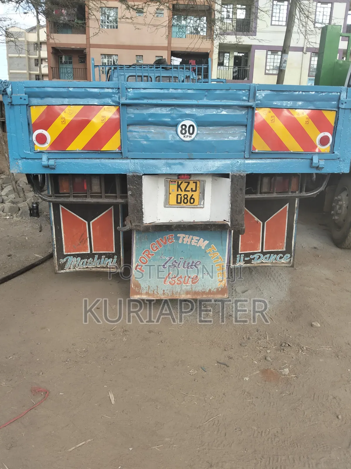 Isuzu FTR 112 1988 Blue