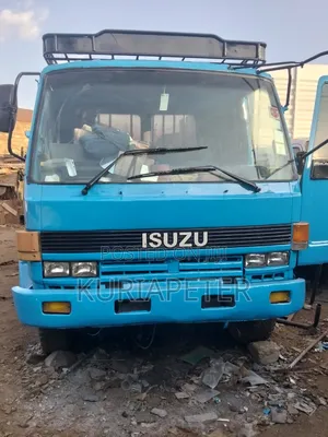 Isuzu FTR 112 1988 Blue