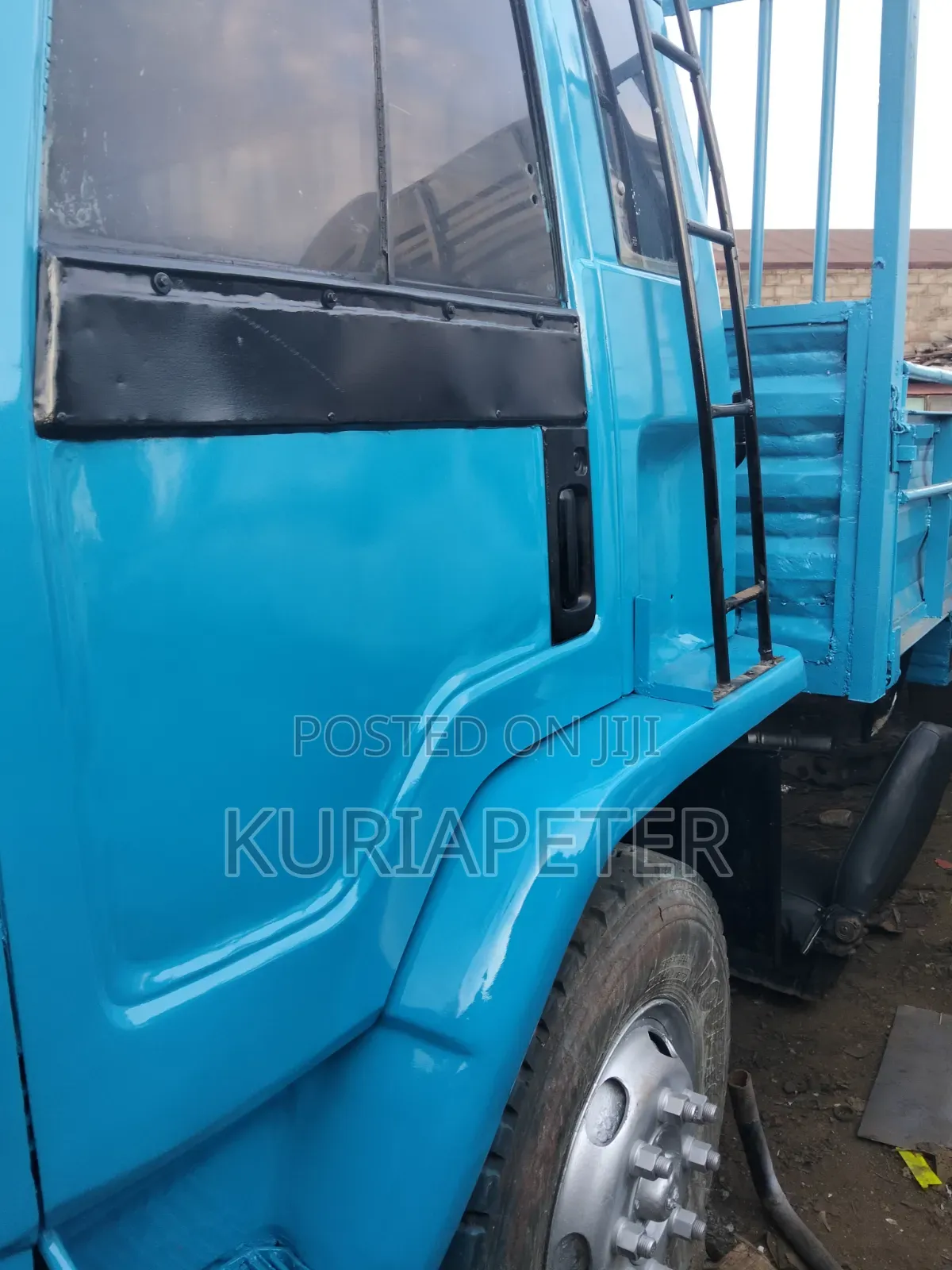Isuzu FTR 112 1988 Blue