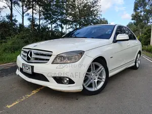 Mercedes-Benz C200 2010 White