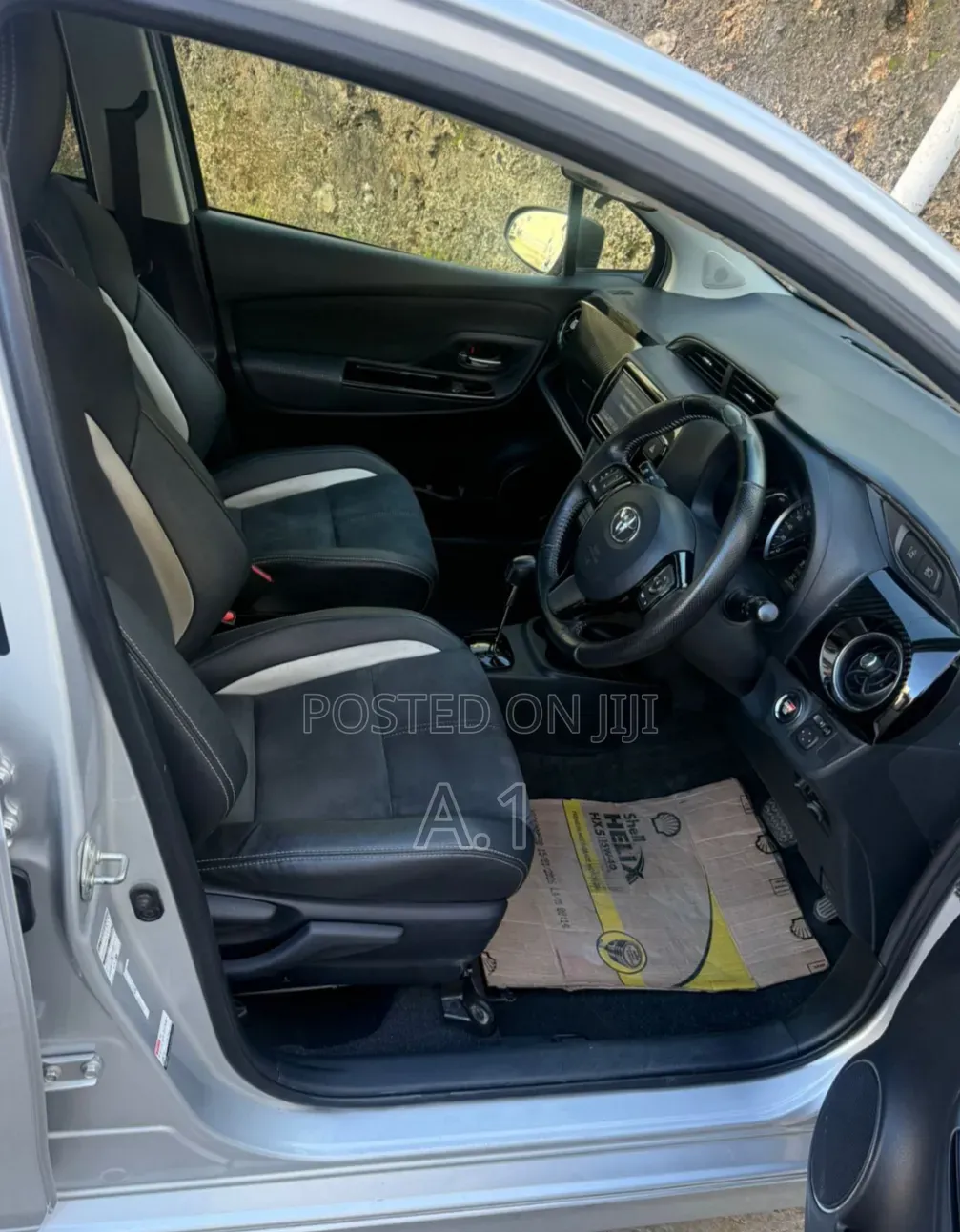 Toyota Vitz 2019 Silver