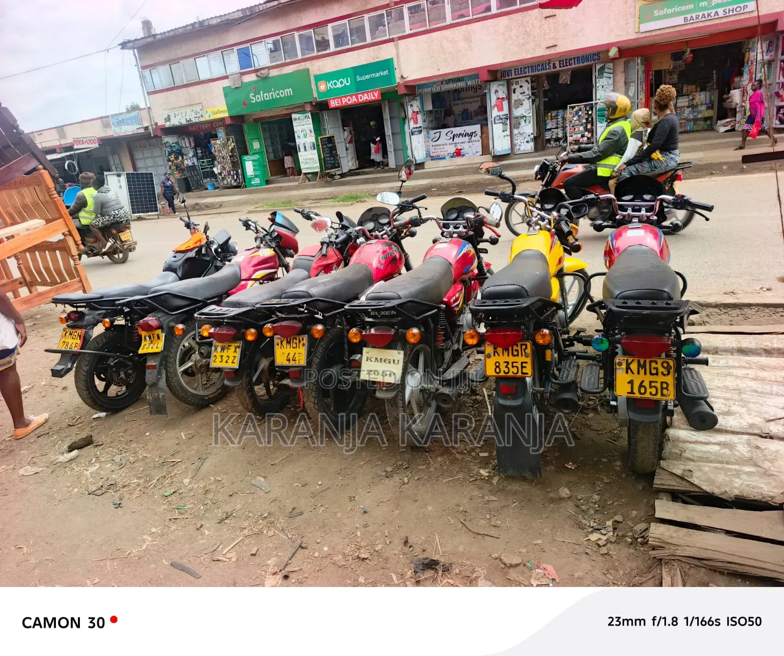 Bajaj Boxer 125 2025 Red