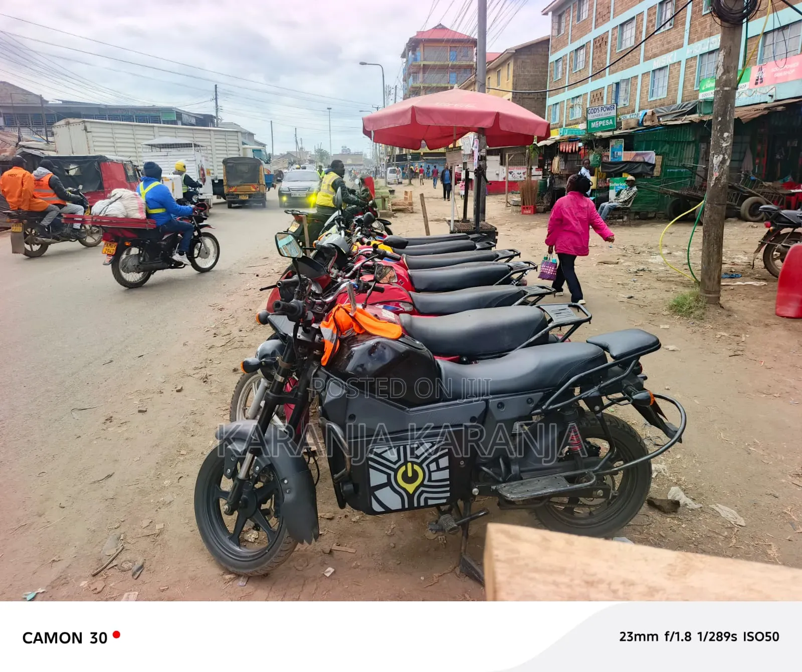 Bajaj Boxer 125 2025 Red