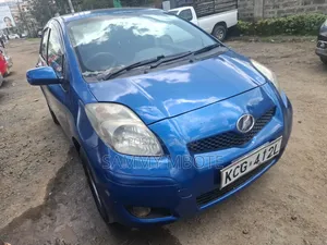 Toyota Vitz 1.3 FWD 5dr 2009 Blue