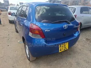Toyota Vitz 1.3 FWD 5dr 2009 Blue
