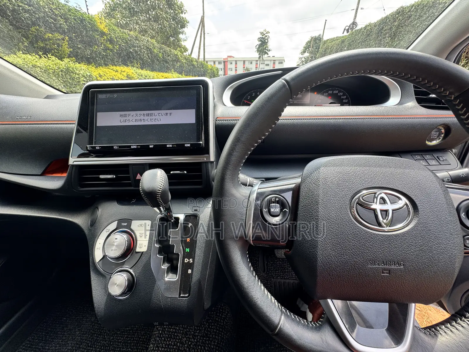 Toyota Sienta 2019 Silver