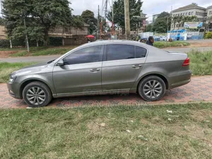 Volkswagen Passat 2013 Silver