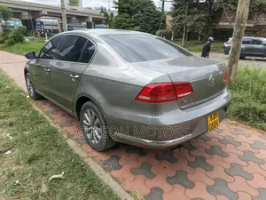 Volkswagen Passat 2013 Silver