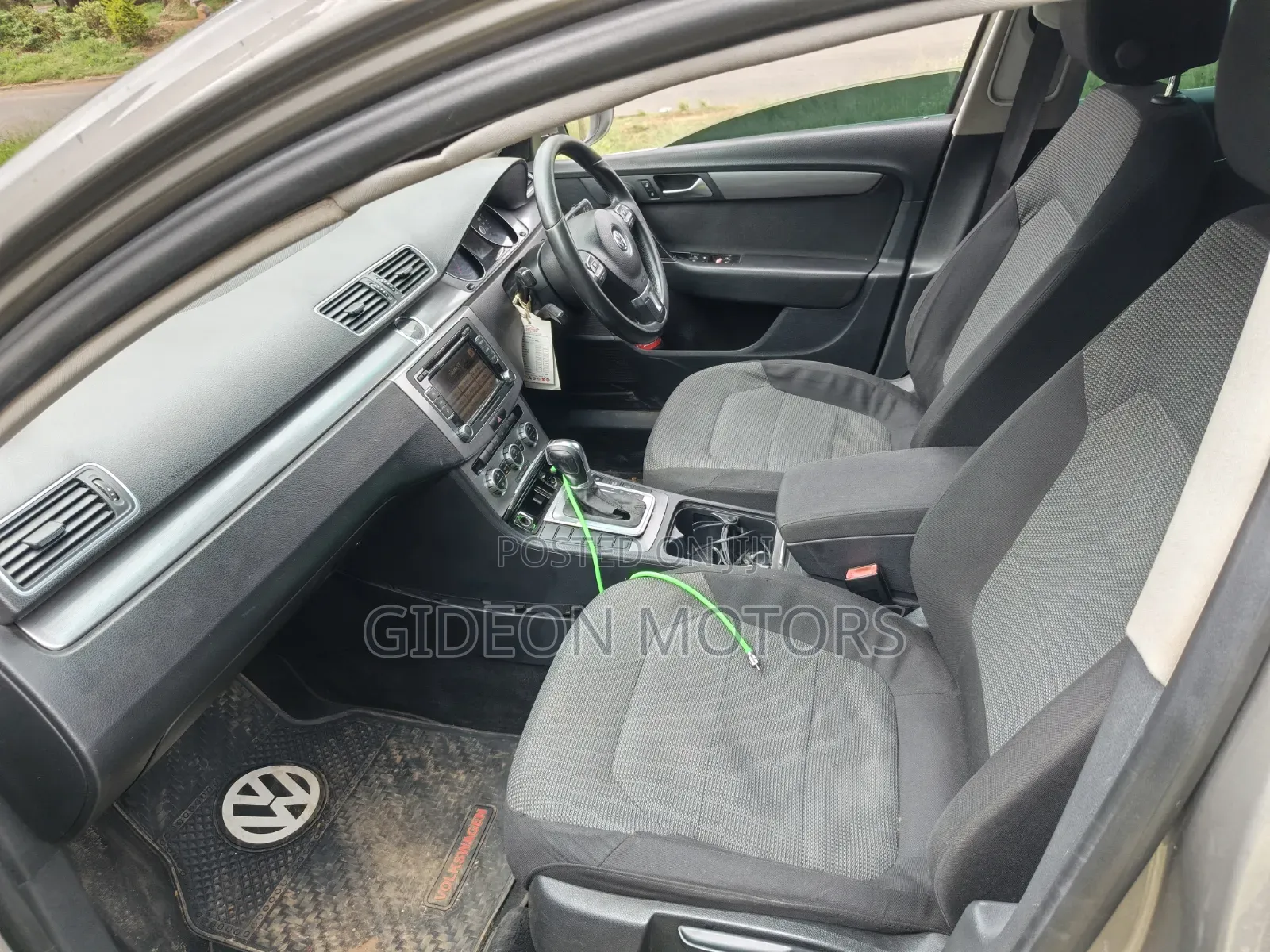 Volkswagen Passat 2013 Silver