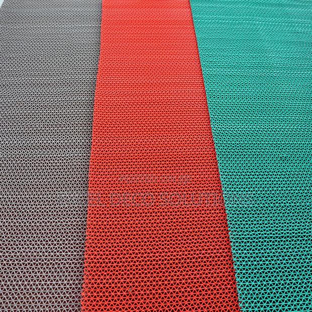 S Mat for Durable Comfortable Floor Protection