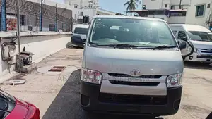 Toyota HiAce 2020 Silver