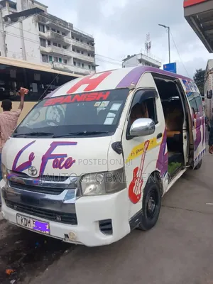 Toyota HiAce 2015 White