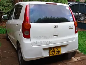 Daihatsu Mira 2011 White
