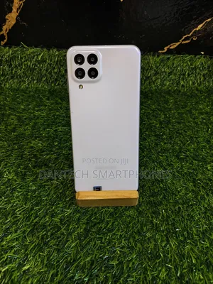 New Samsung Galaxy M33 5G 128 GB White