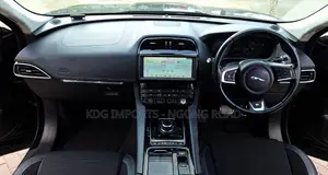 Jaguar F-Pace 2019 Black