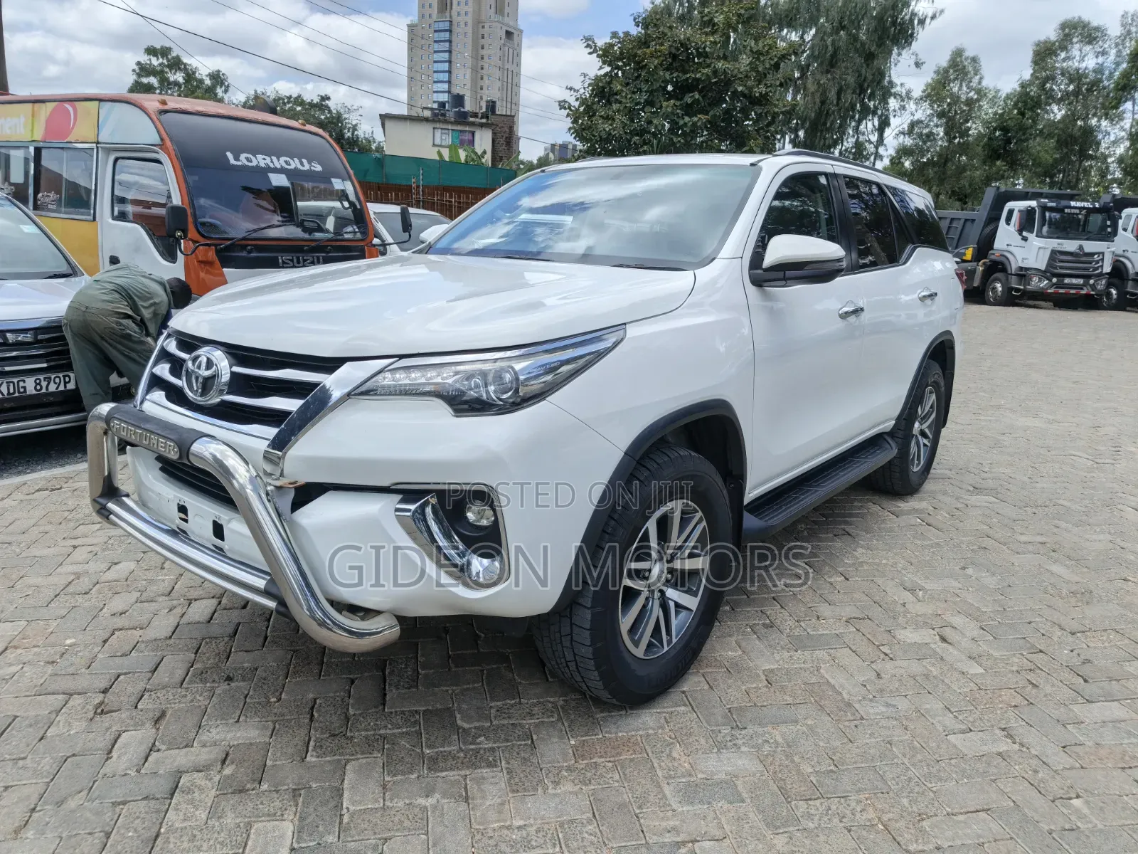 Toyota Fortuner 2019 White