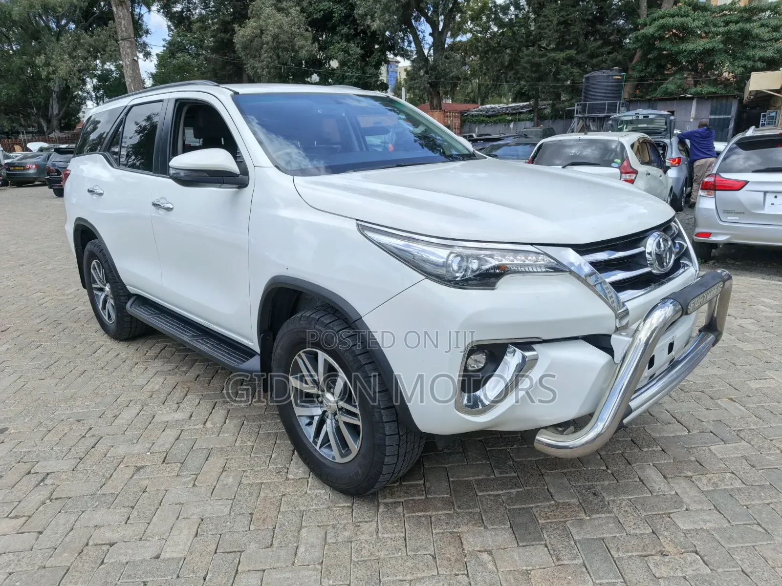 Toyota Fortuner 2019 White