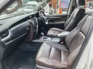 Toyota Fortuner 2019 White