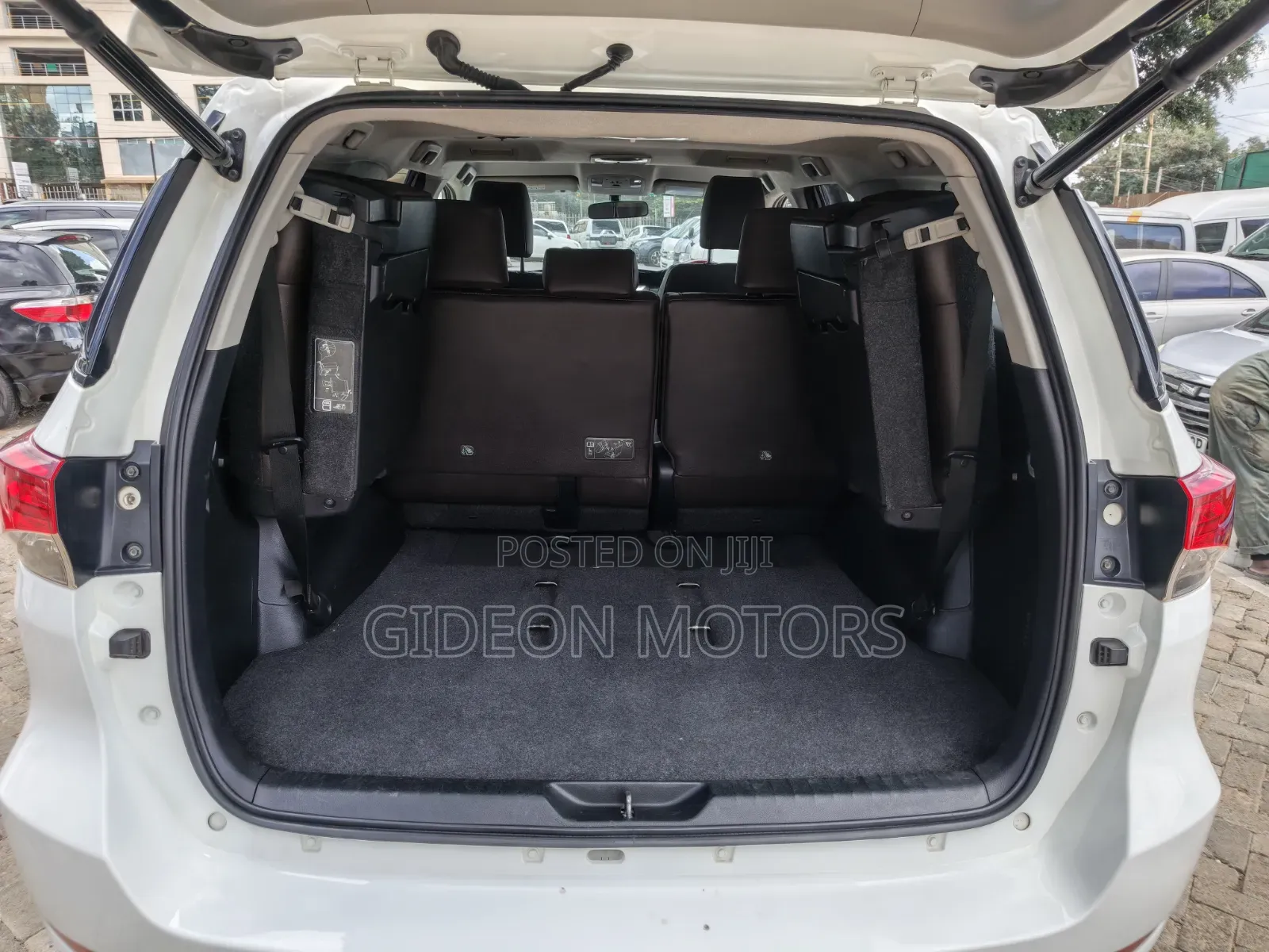Toyota Fortuner 2019 White