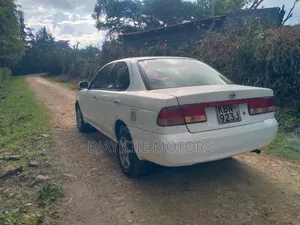 Nissan Sunny 2006 White