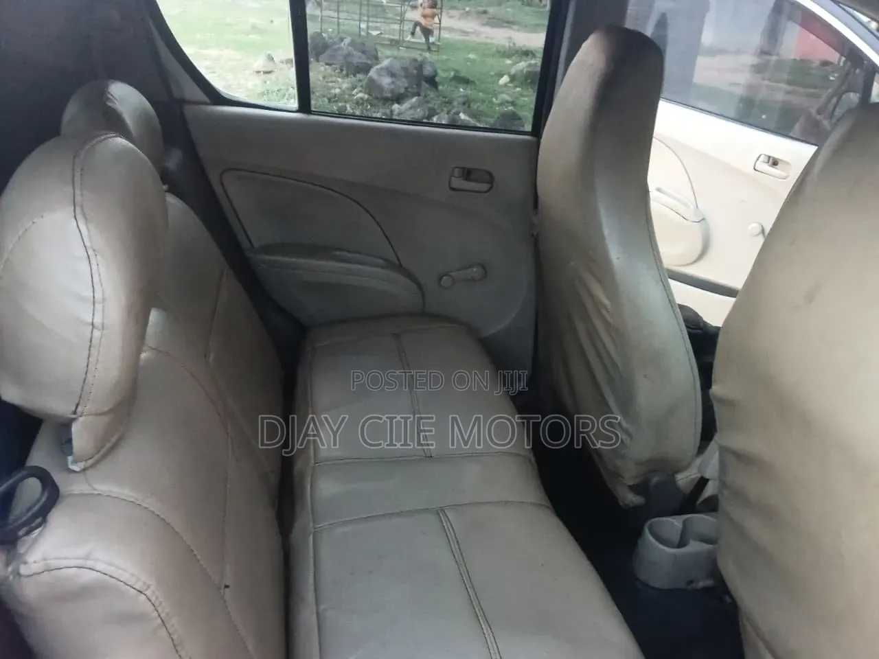 Suzuki Alto 1.0 2012 White