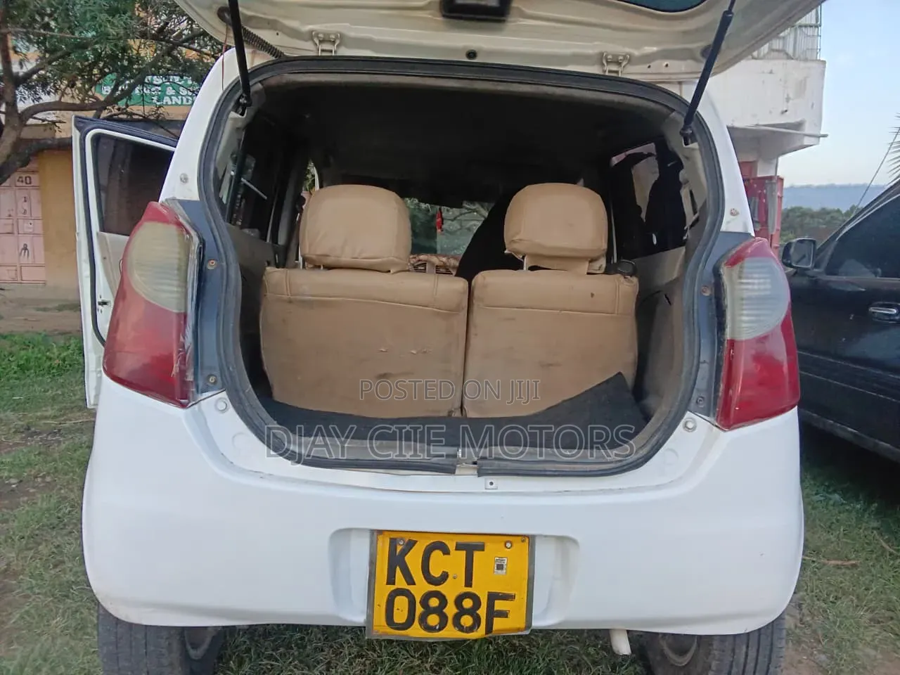 Suzuki Alto 1.0 2012 White