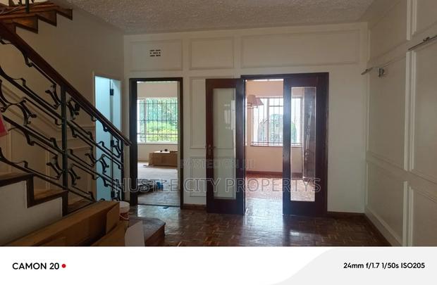 5bedroom to Let High Protected Area