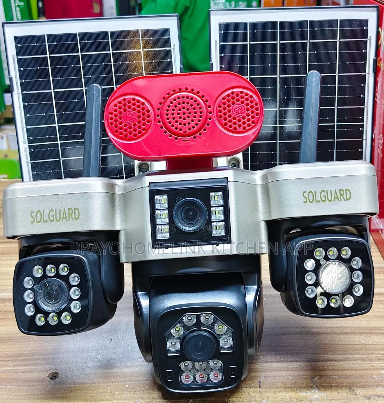 *Four Lens 4g PTZ Solar Camera With High Siren Alarm*
