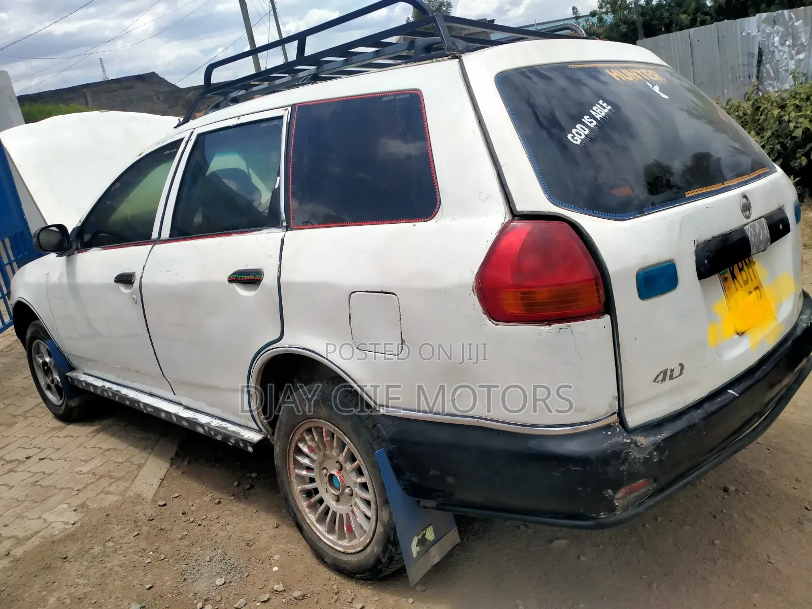 Nissan Advan 2005 White