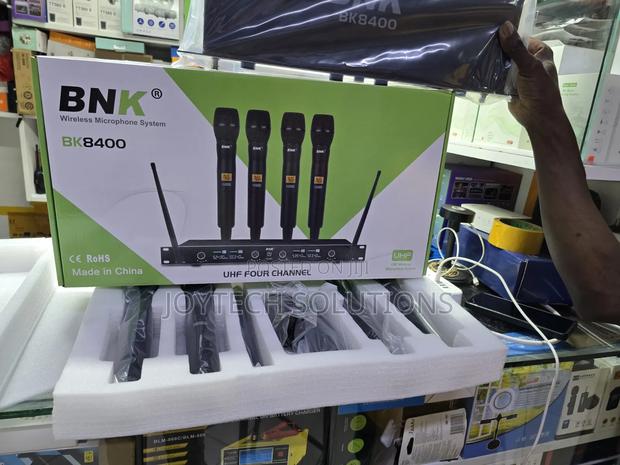 Original BNK 8400 Wireless Mic Long Range Stable Connection - main view