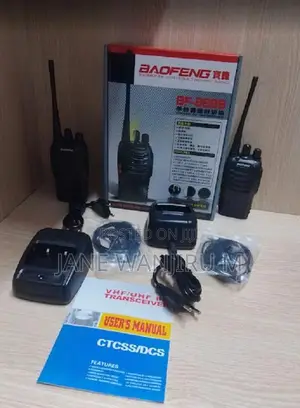 Baofeng 888s Portable Walkie Talkie !