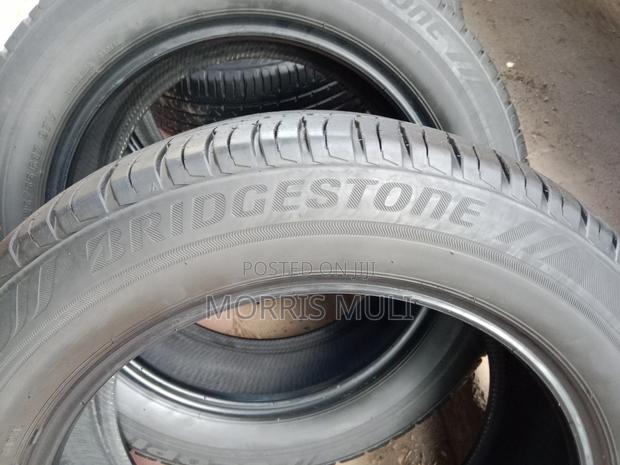 225/55r17 Bridgestone - thumbnail 4