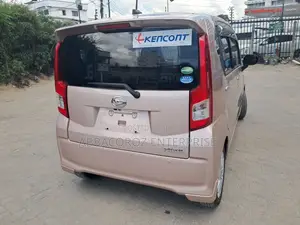 Daihatsu Move 2019 Pink
