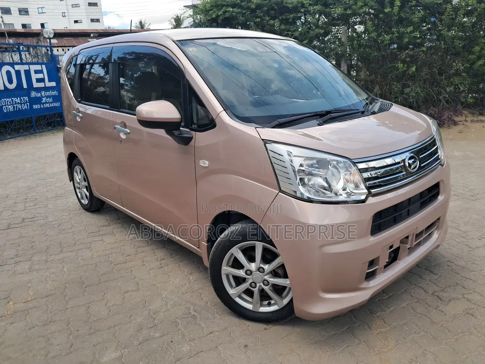 Daihatsu Move 2019 Pink