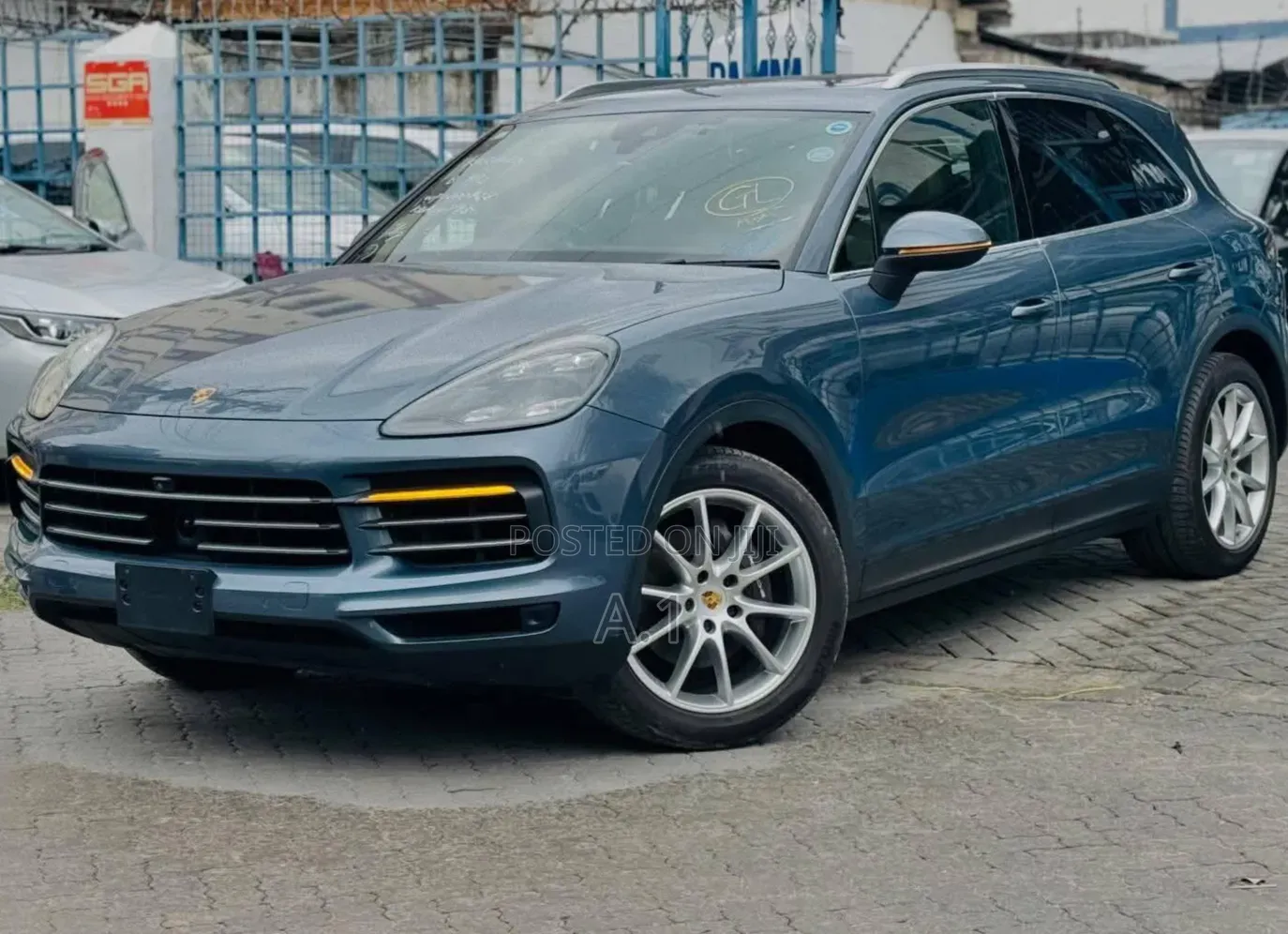 Porsche Cayenne Base AWD 2019 Blue