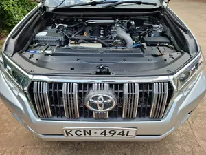 Toyota Land Cruiser Prado 3.0 TD 2010 Silver