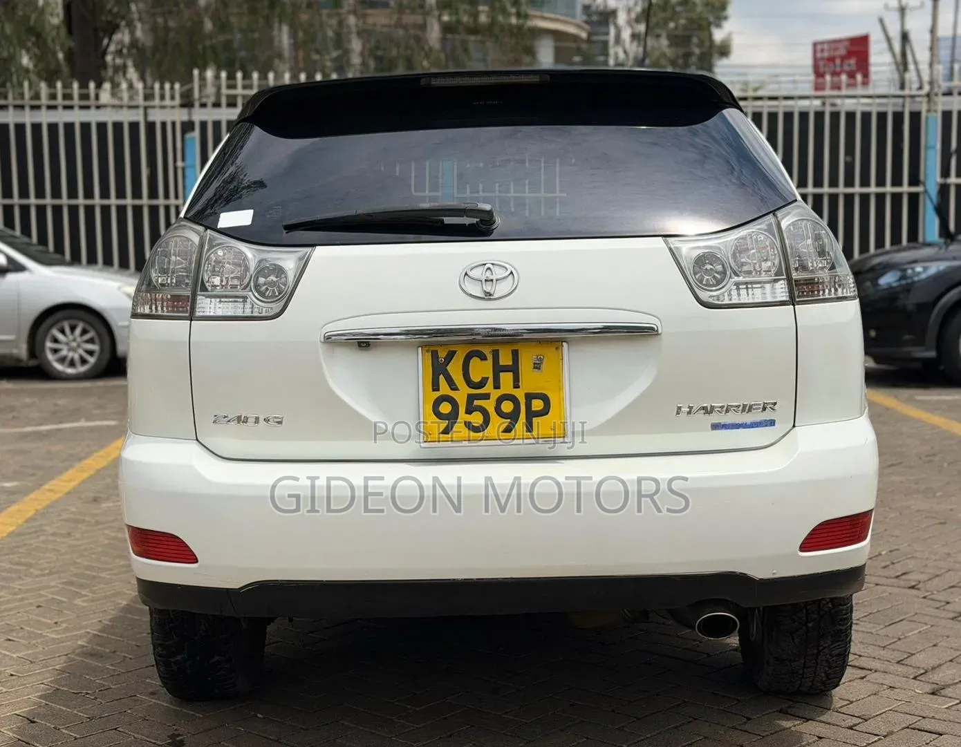 Toyota Harrier 2009 White
