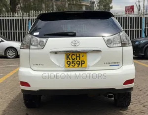 Toyota Harrier 2009 White