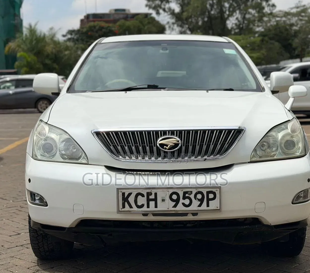Toyota Harrier 2009 White